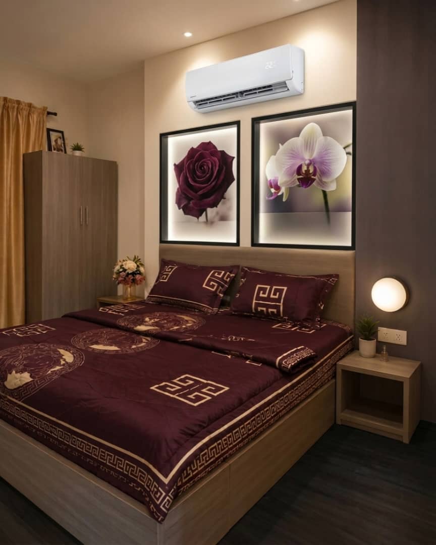Trendy Royal bedroom