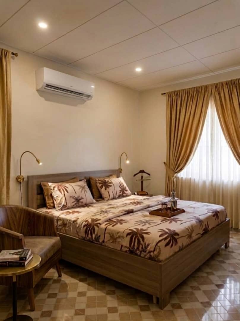 Trendy Royal facilities